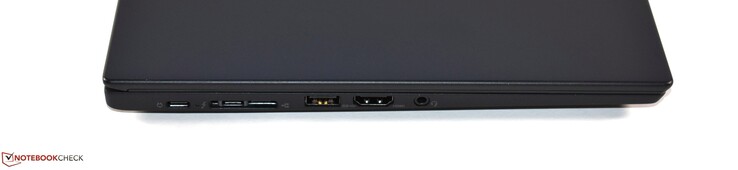 A sinistra: 1x USB 3.1 Gen1 Type-C (che può essere usata anche per ricaricare il laptop), 1x Thunderbolt 3, miniEthernet, 1x USB 3.0 Type-A, HDMI 1.4b, jack audio combinato da 3.5mm