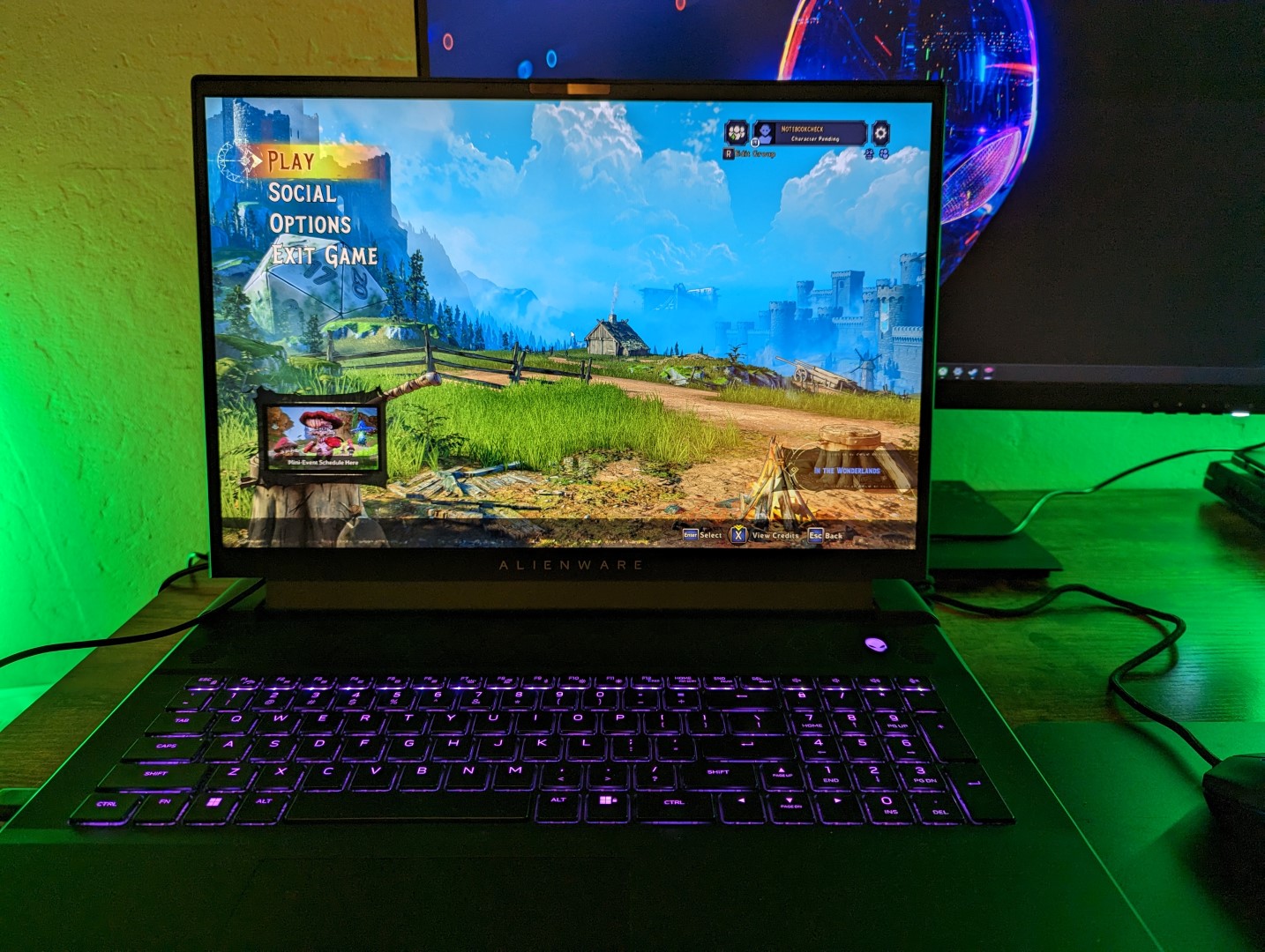 BOE ha presentato un prototipo di monitor da gaming con frequenza di  aggiornamento di 500 Hz