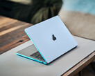 I MacBook Pro riceveranno la tecnologia del display OLED in tandem dell'iPad Pro già nel 2026, consentendo di realizzare design più sottili. (Fonte: Notebookcheck)