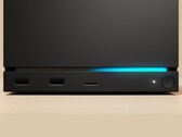 Vista frontale della Valve Steam Machine con doppie porte USB, una porta USB-C, un LED di alimentazione, un pulsante di accensione rotondo e una striscia LED blu. (Fonte: Valve)