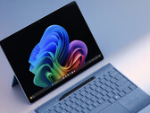 Microsoft potrebbe presto aggiornare ufficialmente il Surface Pro 11 con il chipset Snapdragon X Elite di Qualcomm più potente per i consumatori. (Fonte: Microsoft)