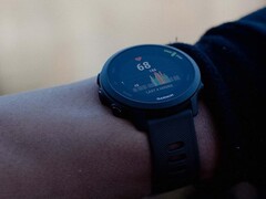 Garmin sta aggiornando gli smartwatch Forerunner 245, Forerunner 745 e Forerunner 945 (sopra). (Fonte: Garmin)