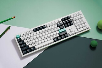 Keychron Q6 HE in bianco