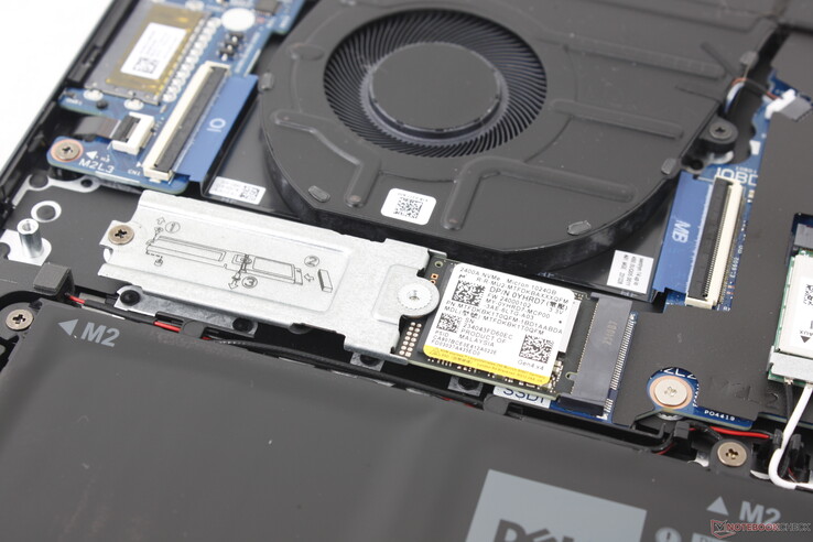 Il sistema supporta un solo SSD M.2 PCIe4 x4 NVMe fino a 80 mm di lunghezza