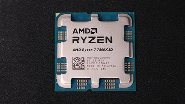 Real Ryzen 7 7800X3D IHS (Fonte: Der8auer)