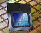 Le CPU Intel Lunar Lake utilizzano il nodo TSMC N3B. (Fonte immagine: Laura Ockel su Unsplash, Intel, modificata)