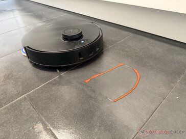 Nel test del ketchup, l'Ecovacs Deebot T30S Combo Complete...