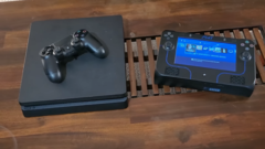 Il modder crea una PS4 portatile funzionale con un&#039;autonomia di 90 minuti (Fonte: Restore Technique)