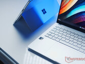 Non è ancora chiaro se il prezzo target di 700 dollari per i PC della serie 2025 Snapdragon X si riferisca ai computer portatili (fonte: Notebookcheck)