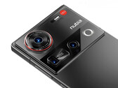 Il Nubia Z70 Ultra ha un design della fotocamera sorprendente. (Fonte immagine: Weibo)