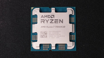 Falso Ryzen 7 7800X3D IHS (Fonte: Der8auer)