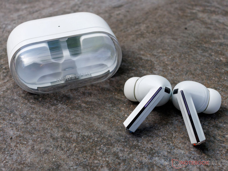 Samsung Galaxy Buds 3 Bianco (immagine via Notebookcheck)