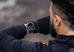 Il software di sistema 11.90 per Enduro 3, Fenix E e Fenix 8 dovrebbe risolvere un bug significativo presente nei software precedenti. (Fonte: Garmin)