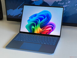 Recensione di Microsoft Surface Laptop 7 13.8 Copilot+: Microsoft Surface Laptop 7 13.8 Copilot+. Dispositivo per la recensione fornito da Microsoft Germania.