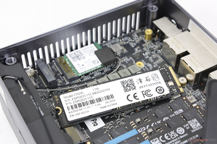 Supporta fino a due SSD M.2 2280