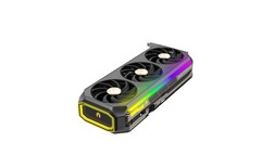 La RTX 5090 AMP Extreme Infinity. (Fonte: Zotac)