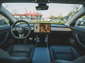 La Guida autonoma completa di Tesla è un'opzione da 8.000 dollari per l'acquisto di un veicolo con un abbonamento successivo di 99 dollari al mese. (Fonte immagine: Bram Van Oost)