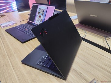 Lenovo ThinkPad X1 Carbon Gen 13 Aura Edition (fonte: Benjamin Herzig)