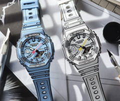 La serie Casio Manga GA-2100MNG presenta due orologi, uno in blu e l&#039;altro in bianco. (Fonte: Casio)