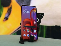 Il Motorola Edge 50 Neo è uno dei dispositivi segnalati come interessati dal problema. (Fonte: Notebookcheck)