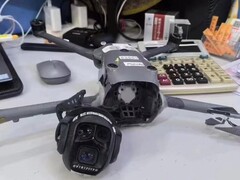 Il Mavic 4 dovrebbe arrivare con una configurazione a tripla fotocamera. (Fonte immagine: @Quadro_News)