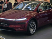 Nuova Tesla Model Y nel colore Ultra Red (Fonte: Sawyer Merritt/X)