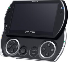 La PSP Go aveva un controller a scorrimento unico nel suo genere e una configurazione simile potrebbe presto essere disponibile per il suo iPhone (fonte: Amazon)