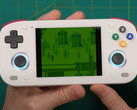 Retroid ha ora confermato di non poter risolvere i problemi di visualizzazione sul Pocket Mini. (Fonte immagine: Retro Game Corps - modificato)