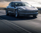 Il nuovo aggiornamento 2024.20 migliora i fari adattivi (immagine: Tesla)