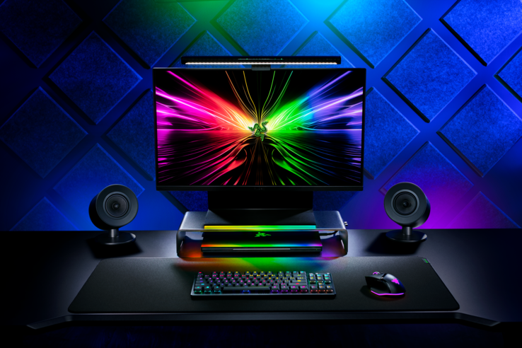 Il nuovo Monitor Stand Chroma in azione. (Fonte: Razer)