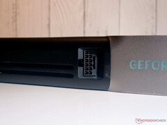 Connettore 12V-2x6 incassato