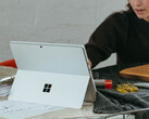 Microsoft darà il via al 2025 con le nuove versioni di Surface Laptop e Surface Pro basate su x86. (Fonte: Microsoft)