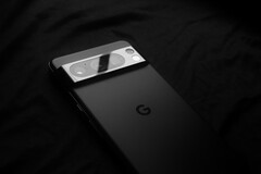 Il Pixel 8 Pro è uno dei tre dispositivi Google in grado di misurare la temperatura della pelle. (Fonte: Samuel Angor - Unsplash)