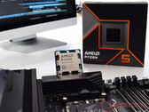 L'AMD Ryzen 5 9600X potrebbe subire un aumento delle prestazioni a due cifre percentuali nelle prossime settimane. (Fonte: Sebastian Bade / Notebookcheck)