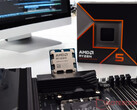 L'AMD Ryzen 5 9600X potrebbe subire un aumento delle prestazioni a due cifre percentuali nelle prossime settimane. (Fonte: Sebastian Bade / Notebookcheck)