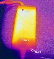 Temperature dell'adattatore di alimentazione (Stress test)