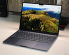 I computer portatili come il MacBook Air Apple potrebbero ricevere un modem 5G in futuro. (Immagine: Notebookcheck)