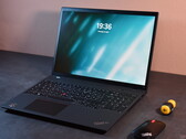 Recensione del portatile Lenovo ThinkPad T16 G2 AMD: Il grande ThinkPad è ancora migliore con Ryzen 7040