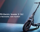 Lo scooter elettrico Xiaomi 5 Max può percorrere fino a 60 km (~37 miglia) con una sola carica (fonte: Xiaomi)