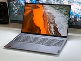 Recensione di Lenovo ThinkBook 16 G7+ - Un portatile multimediale da 16 pollici con AMD Zen 5 e un aggiornamento del display da 3,2K