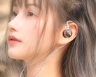 FiiO lancia i monitor in-ear planari FP3 con design acustico brevettato Tesla Valve e coperture in legno. (Fonte: FiiO)