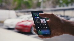 Per il momento, la Model Y dovrà utilizzare il Phone Key con BT (immagine: Tesla)