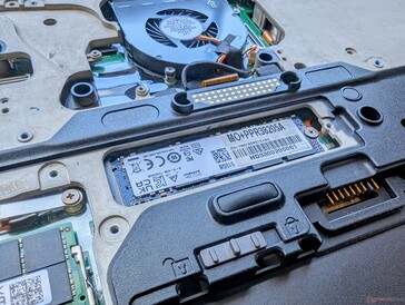 Slot SSD M.2 primario occupato