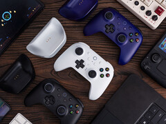 L&#039;8BitDo Ultimate 2 è disponibile in tre colori familiari con supporto dell&#039;illuminazione RGB. (Fonte: 8BitDo)