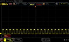 4/10 luminosità: 240 Hz PWM