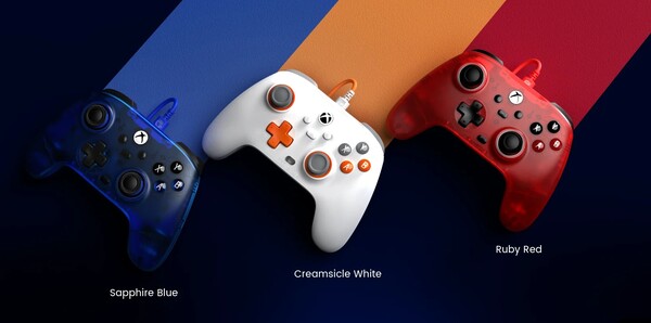 Il controller cablato GameSir T7 è disponibile in tre colori. (Fonte: GameSir)