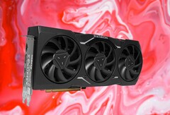 La AMD RX 7900 XTX basata su Navi 31 è stata lanciata nel dicembre 2022 con un MSRP di $999. (Fonte: Notebookcheck, Briana Graham, a cura di)