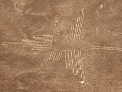 Le analisi dell&#039;intelligenza artificiale hanno aumentato il numero di linee Nasca conosciute da 430 a 733 glifi in soli 6 mesi. (Fonte immagine: monikawl999 / Pixabay)