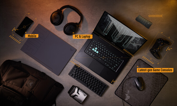 L'ASUS TUF Gaming AS2000 Plus è compatibile con PC, computer portatili, cellulari e persino console di gioco. (Fonte immagine: ASUS)