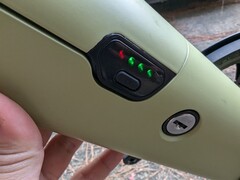 Indicatore della batteria (Fonte: Stephen Pereyra / Notebookcheck)